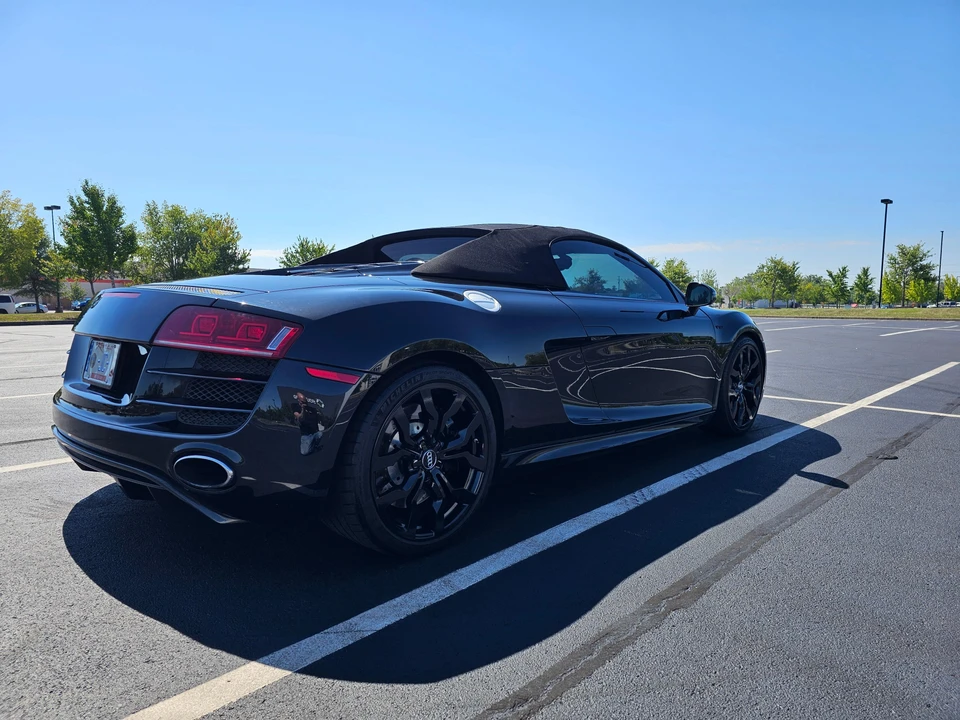 2011 Audi 42 R8 - Image 10 of 31