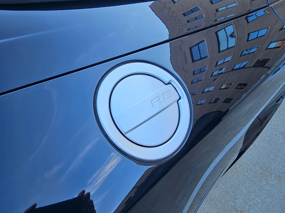 2011 Audi 42 R8 - Image 21 of 31