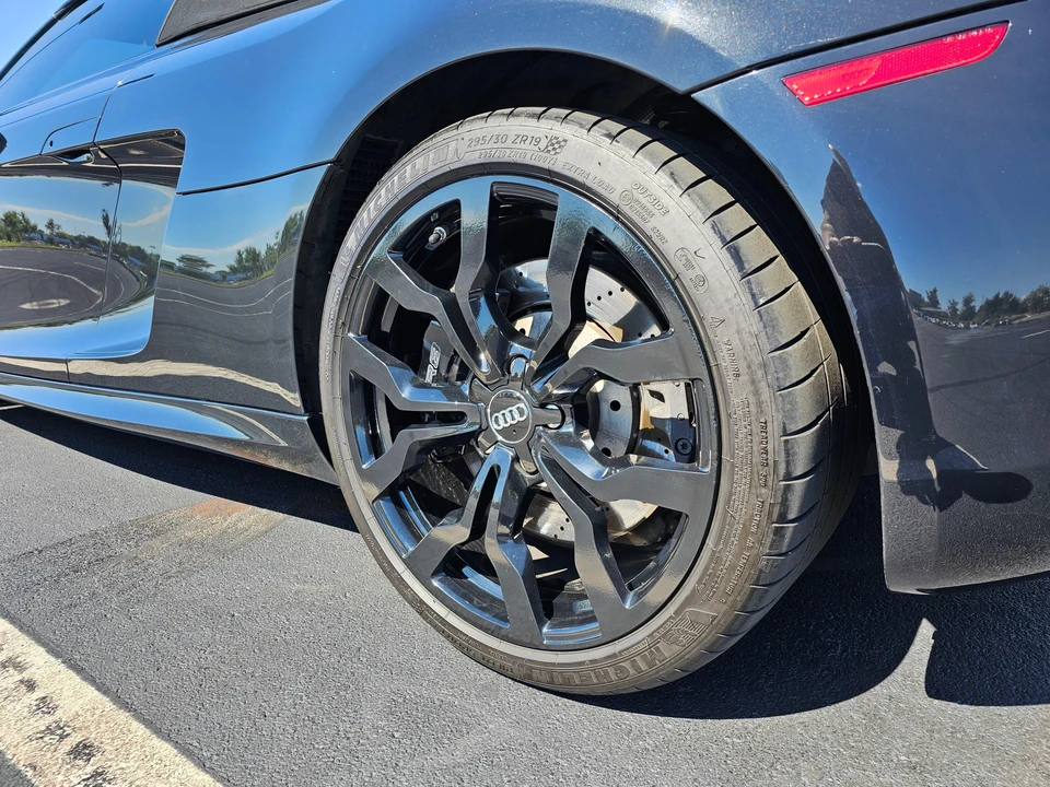2011 Audi 42 R8 - Image 29 of 31