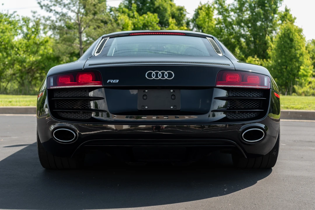 2011 Audi 42 R8 - Image 4 of 31