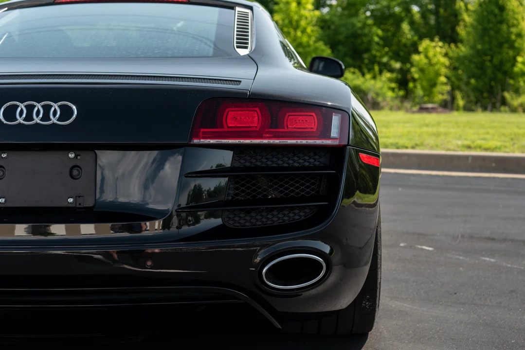 2011 Audi 42 R8 - Image 20 of 31