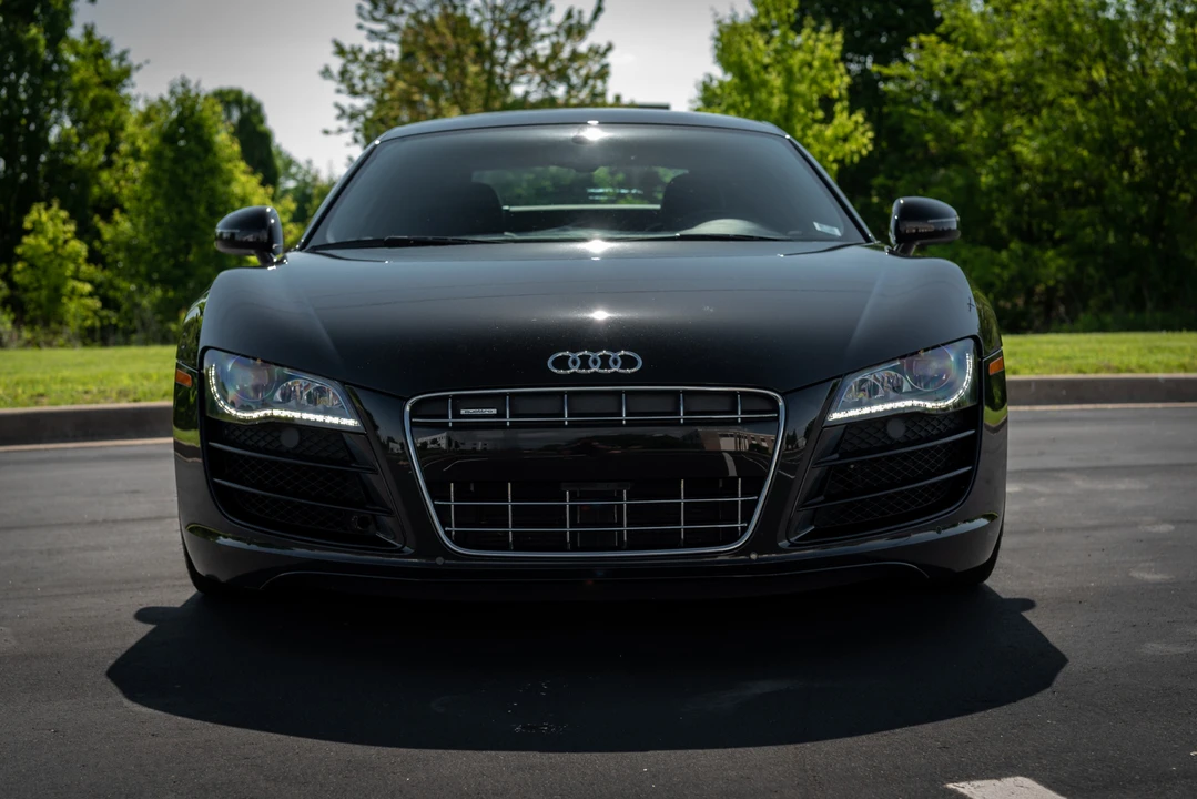 2011 Audi 42 R8 - Image 6 of 31