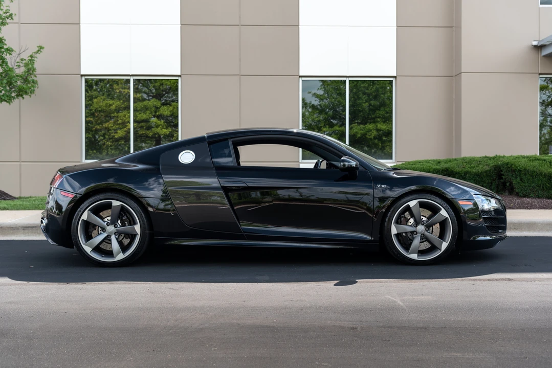 2011 Audi 42 R8 - Image 11 of 31