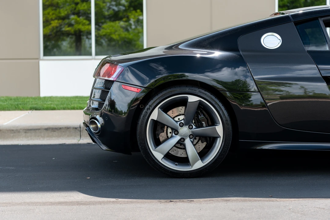 2011 Audi 42 R8 - Image 21 of 31