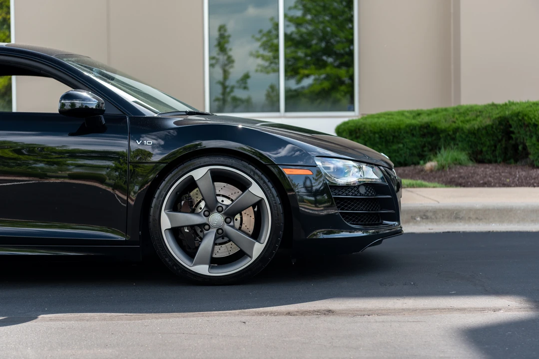 2011 Audi 42 R8 - Image 22 of 31