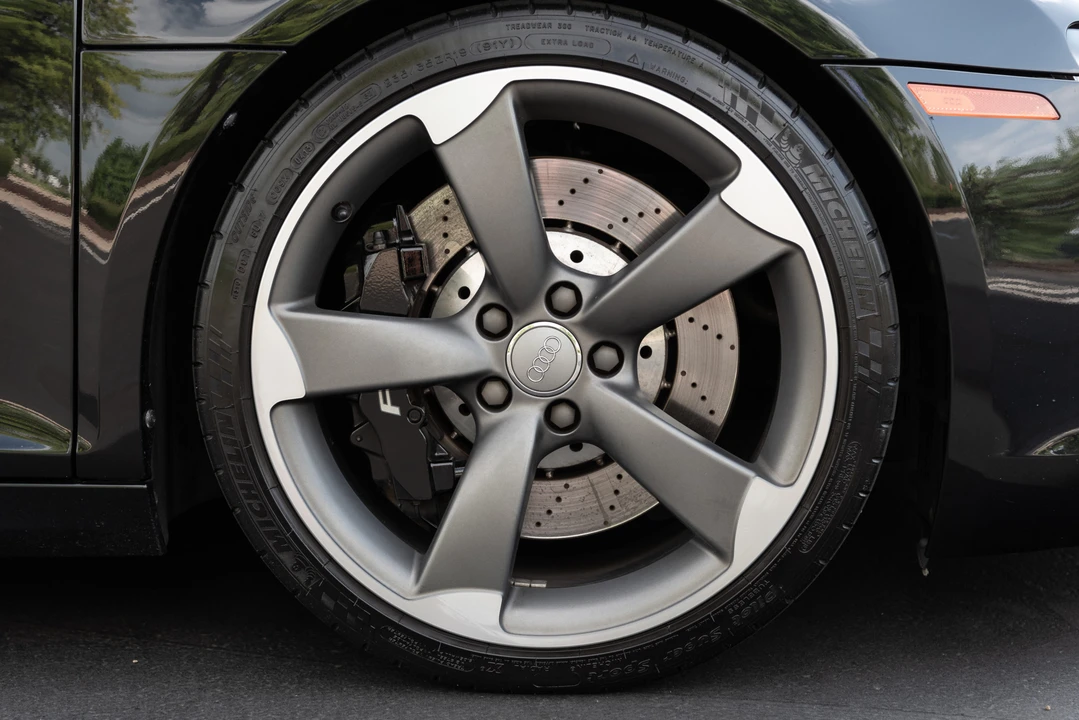 2011 Audi 42 R8 - Image 31 of 31