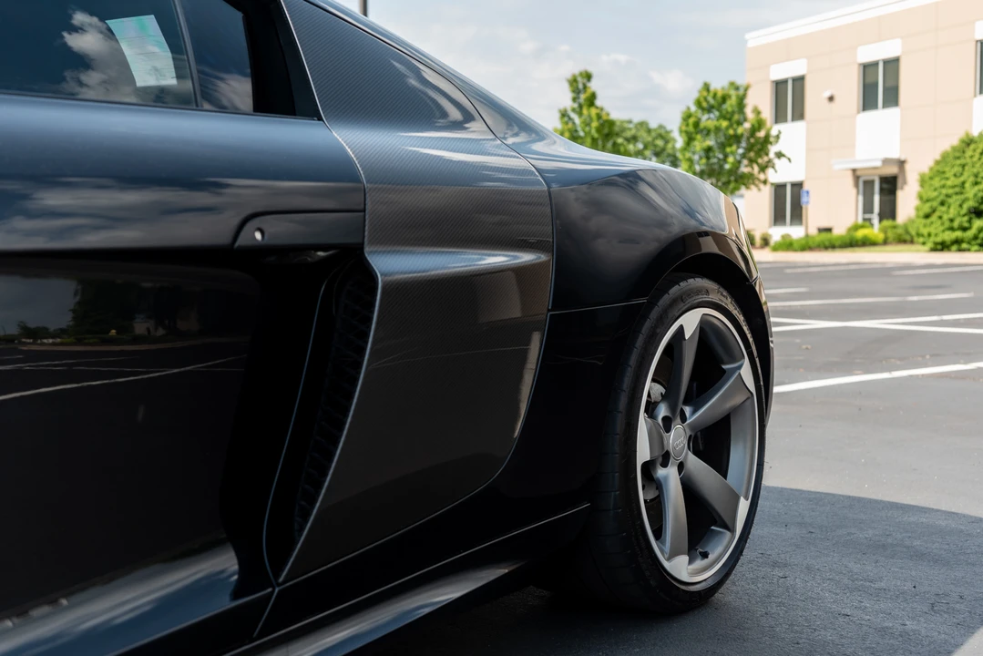 2011 Audi 42 R8 - Image 26 of 31