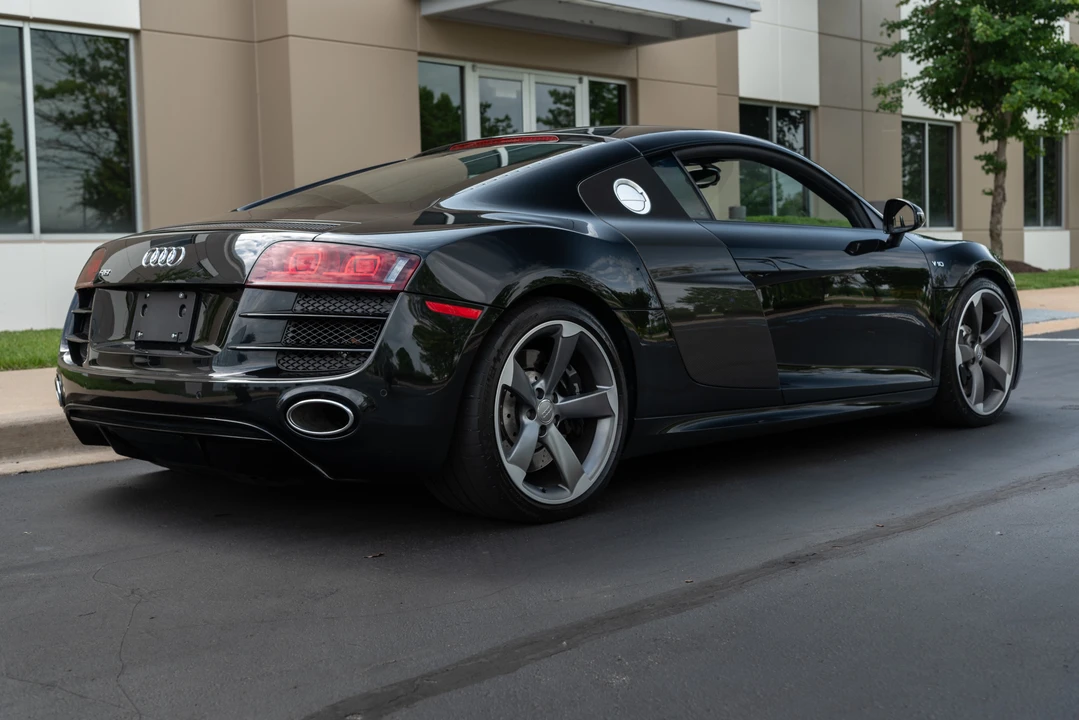 2011 Audi 42 R8 - Image 12 of 31
