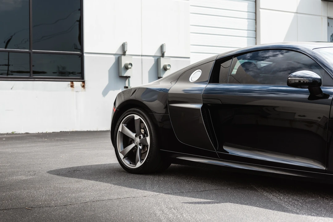 2011 Audi 42 R8 - Image 25 of 31