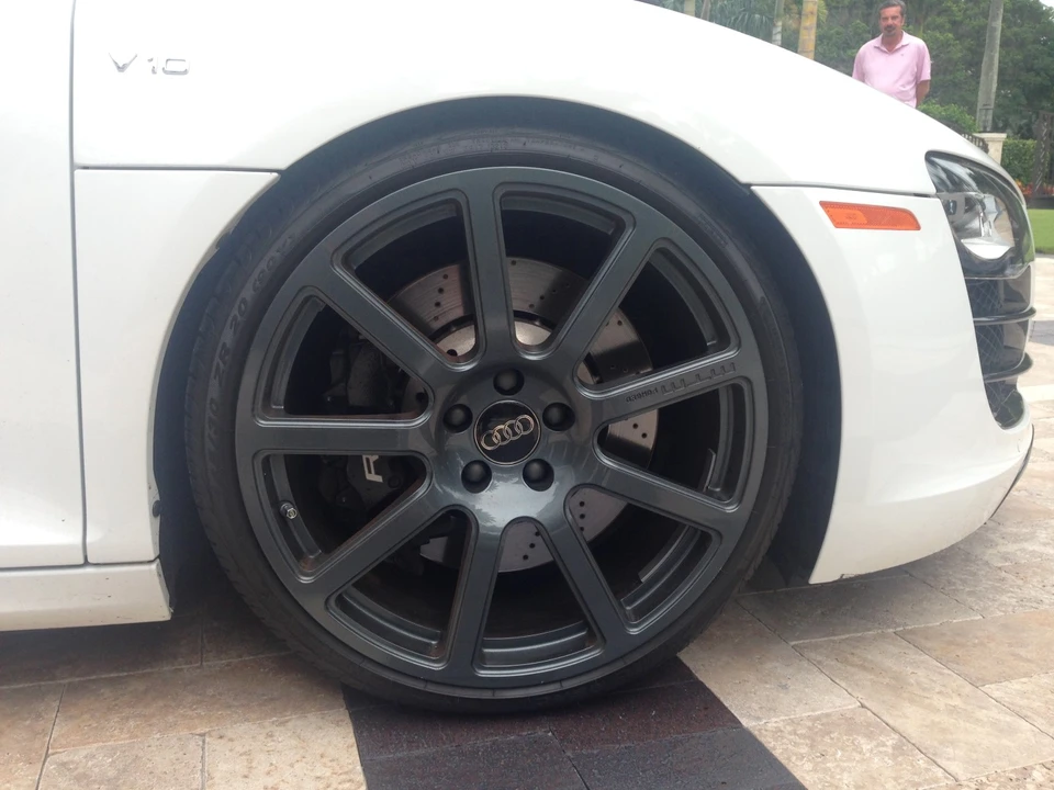 2011 Audi 42 R8 - Image 2 of 4