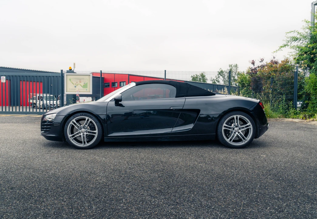 2011 Audi 42 R8 - Image 4 of 31