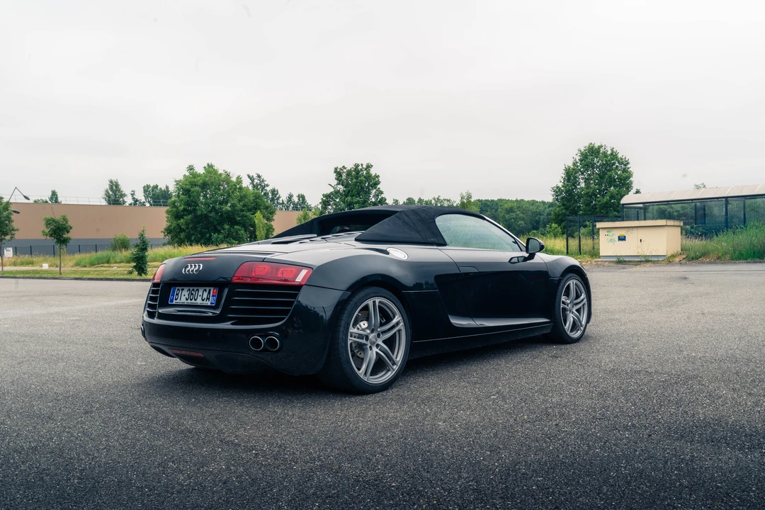 2011 Audi 42 R8 - Image 7 of 31