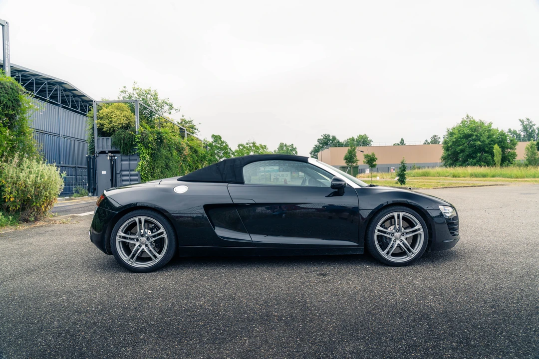 2011 Audi 42 R8 - Image 8 of 31