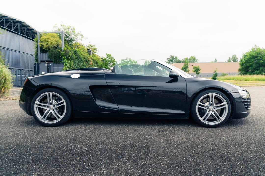 2011 Audi 42 R8 - Image 16 of 31