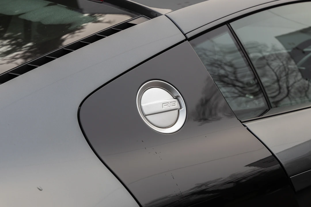 2011 Audi 42 R8 - Image 30 of 31