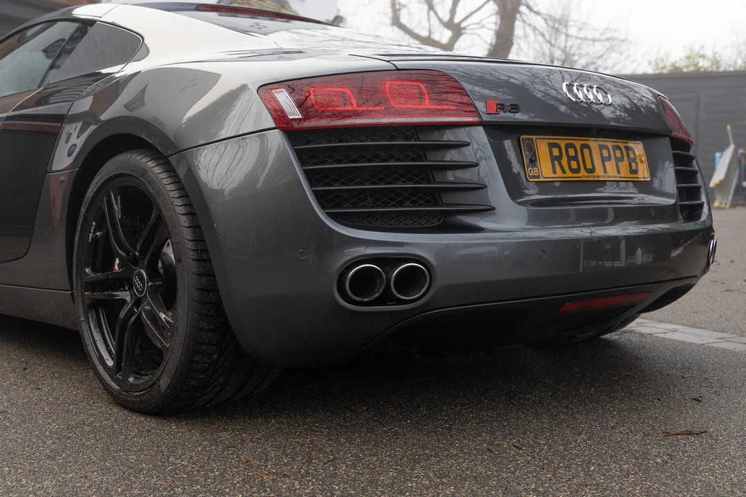 2011 Audi 42 R8 - Image 27 of 31