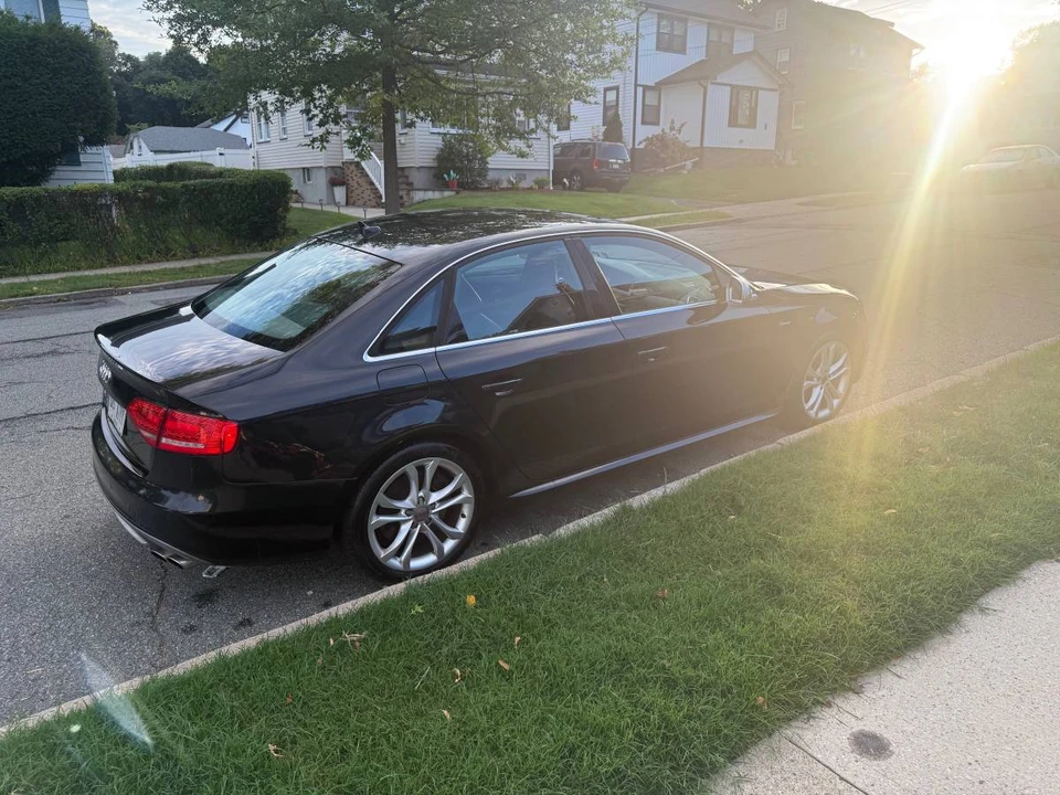 2011 Audi B8 S4 - Image 5 of 14