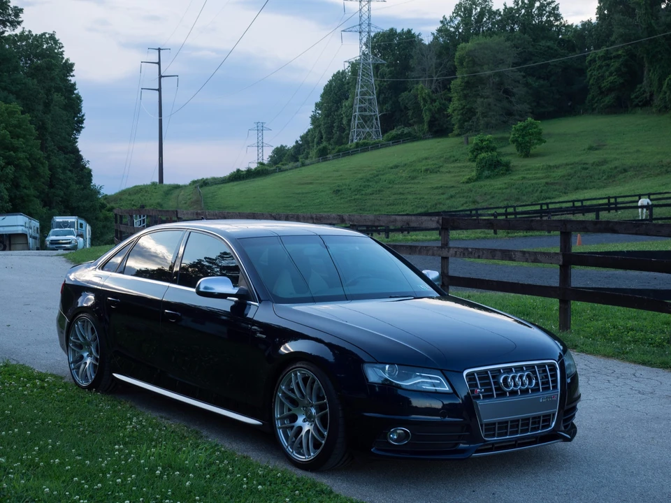 2011 Audi B8 S4 - Image 2 of 31