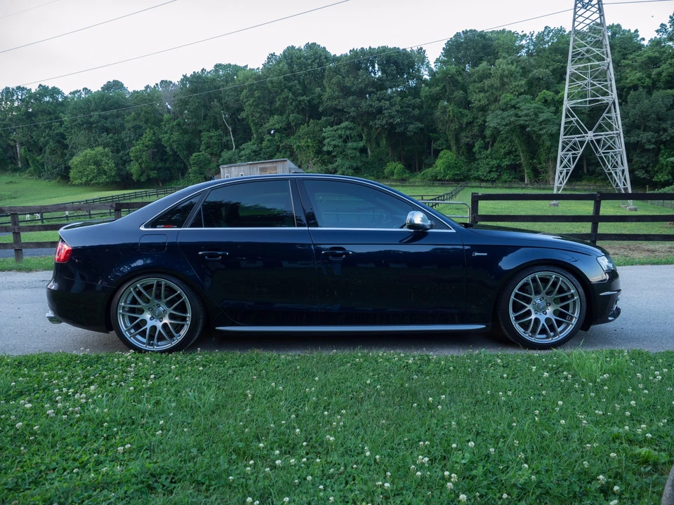 2011 Audi B8 S4 - Image 4 of 31