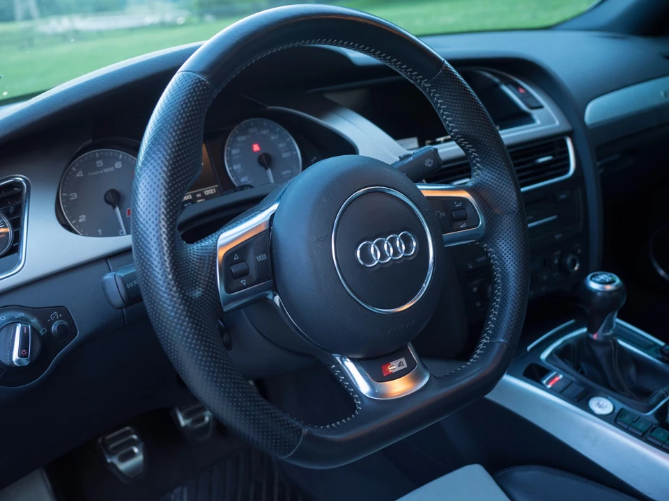 2011 Audi B8 S4 - Image 24 of 31