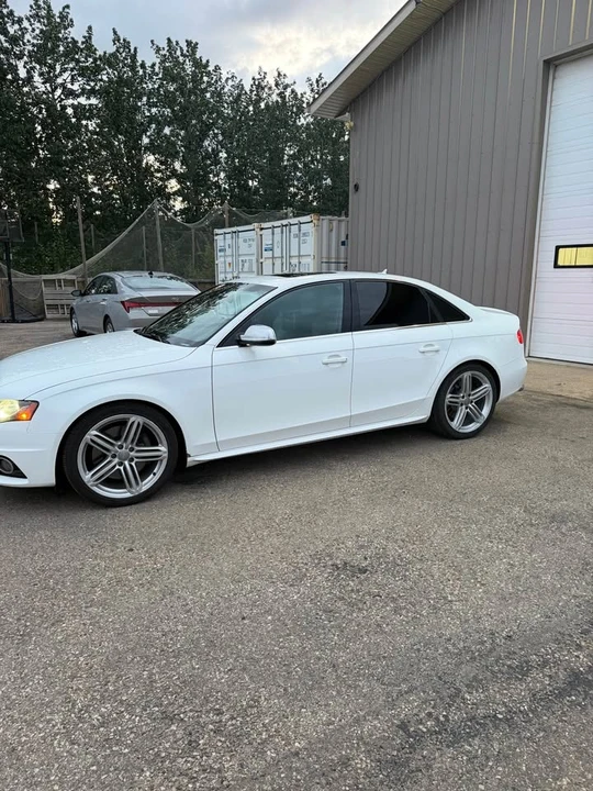 2011 Audi B8 S4 - Image 3 of 12
