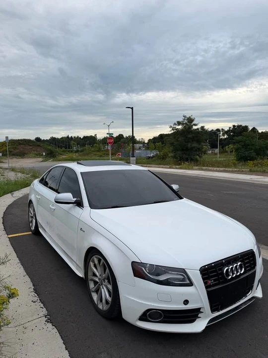2011 Audi B8 S4 - Image 6 of 12