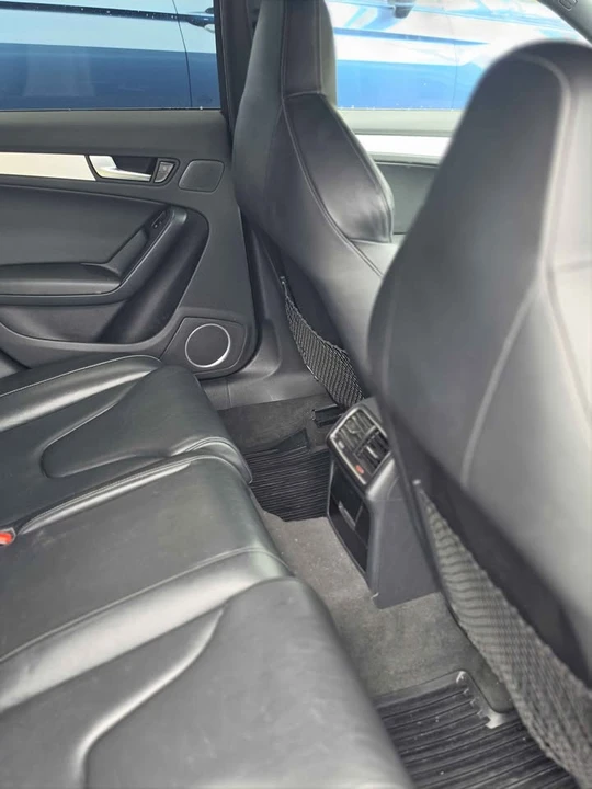 2011 Audi B8 S4 - Image 8 of 11