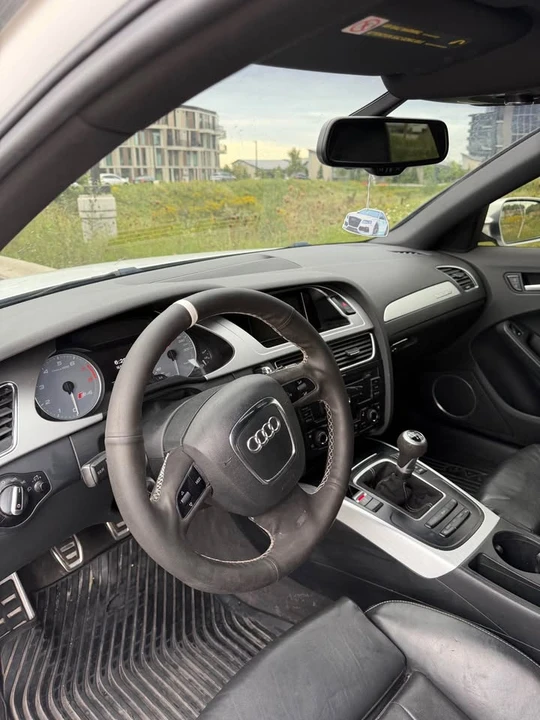 2011 Audi B8 S4 - Image 7 of 12