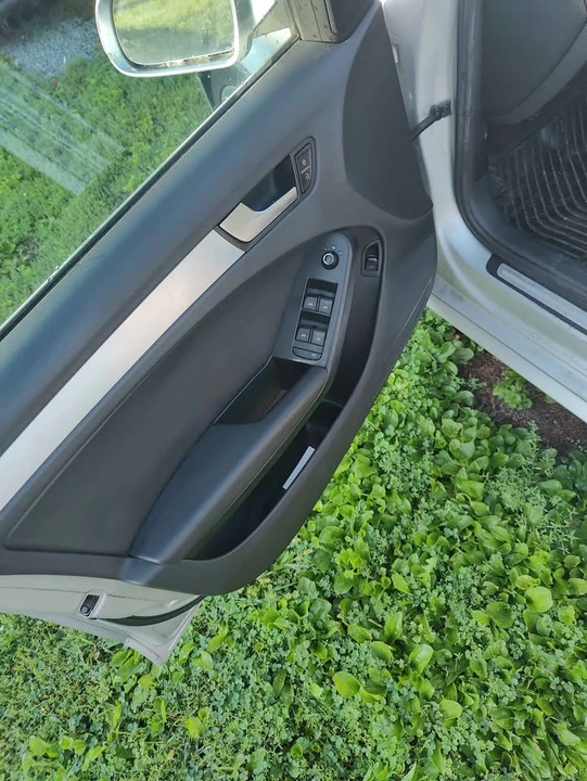 2011 Audi B8 S4 - Image 8 of 11