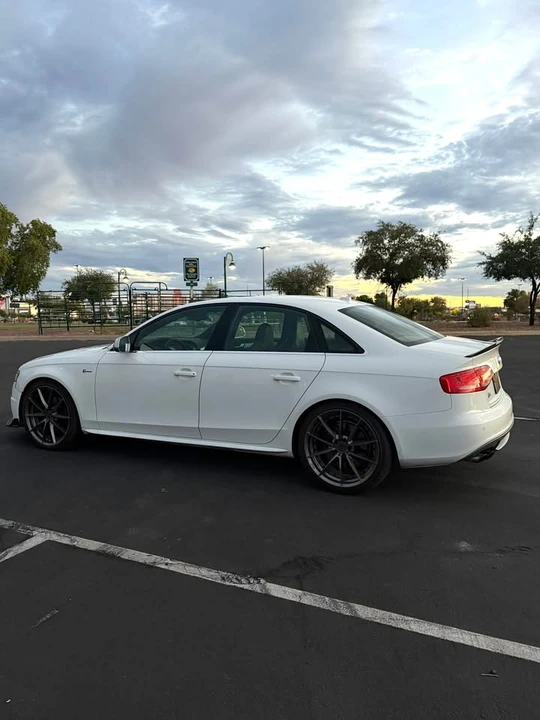 2011 Audi B8 S4 - Image 3 of 6