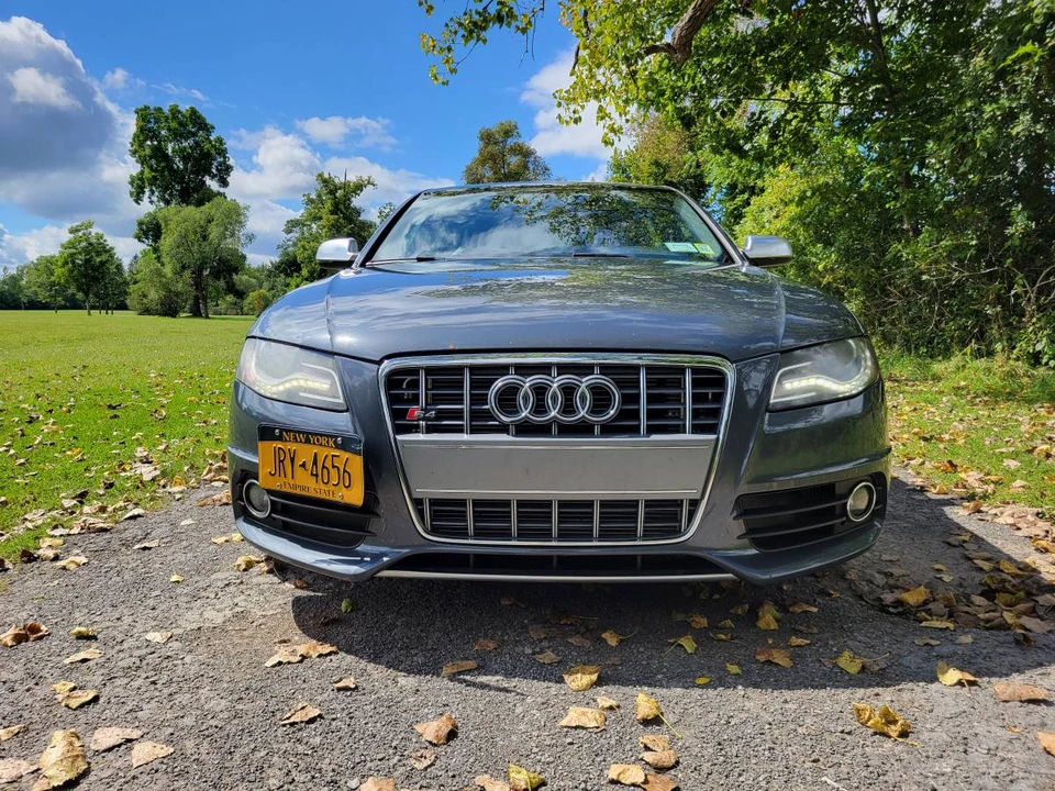 2011 Audi B8 S4 - Image 2 of 14
