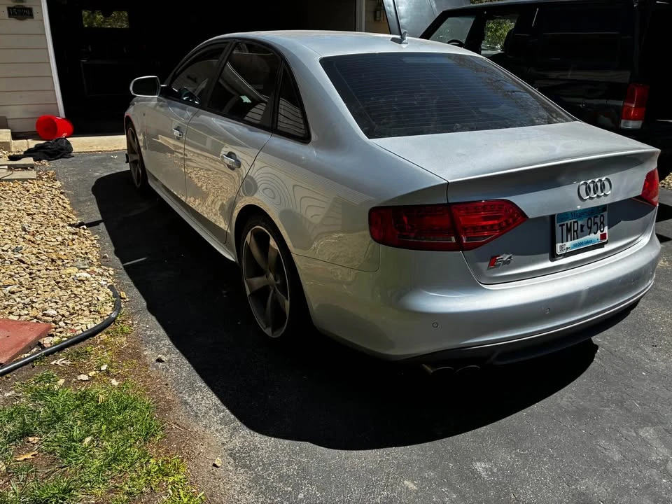 2011 Audi B8 S4 - Image 3 of 8