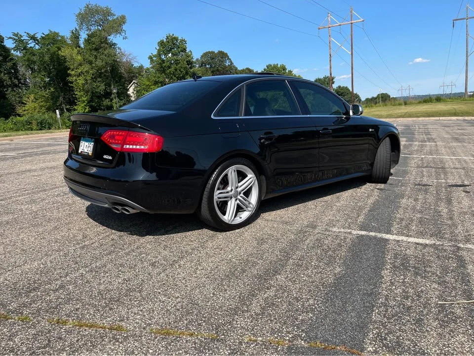 2011 Audi B8 S4 - Image 2 of 7