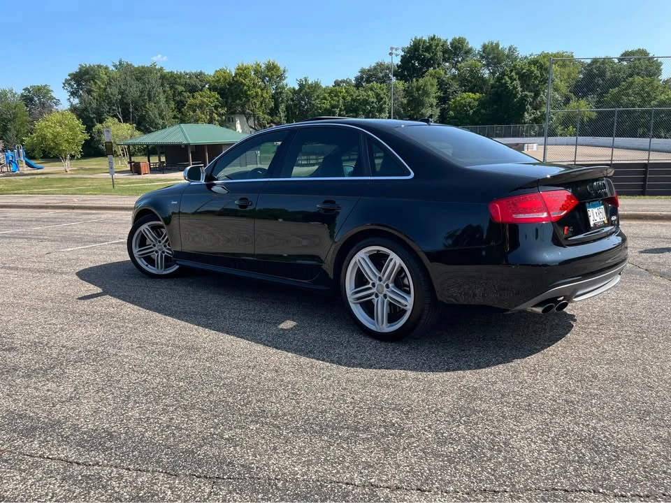 2011 Audi B8 S4 - Image 4 of 7