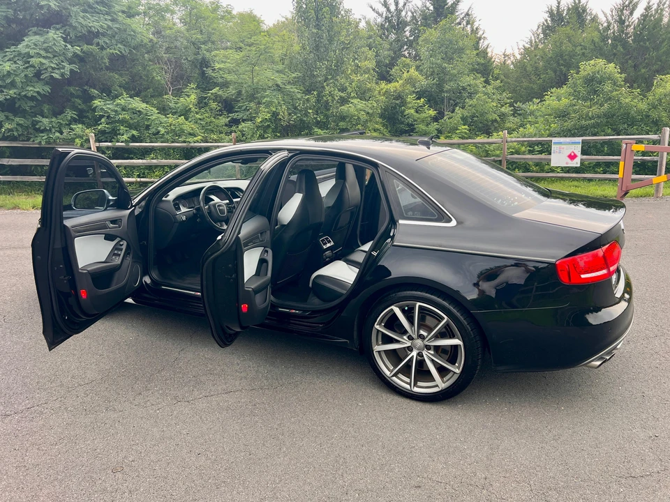 2011 Audi B8 S4 - Image 18 of 31