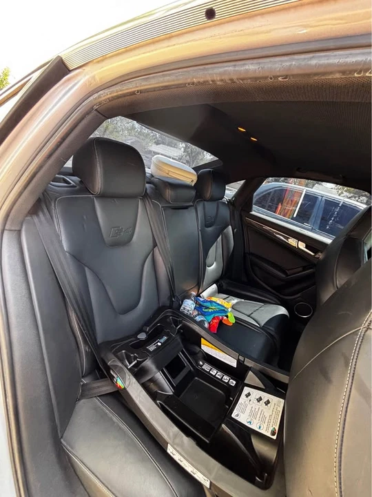 2011 Audi - Image 14 of 17