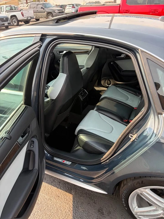 2011 Audi B8 S4 - Image 14 of 19