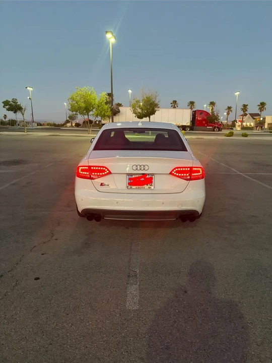 2011 Audi B8 S4 - Image 4 of 8