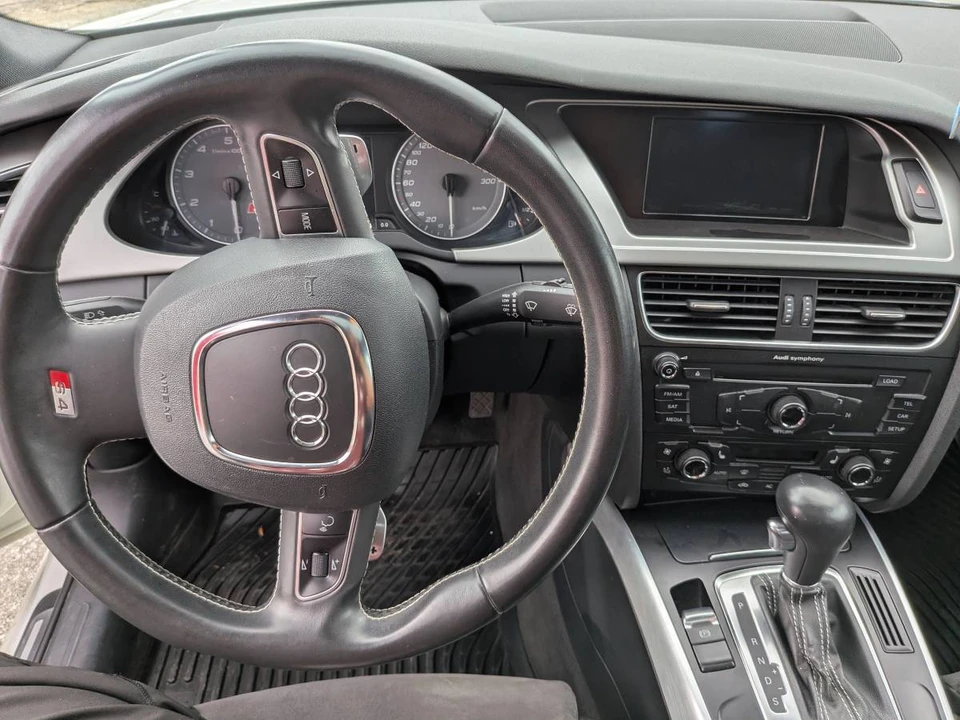 2011 Audi B8 S4 - Image 10 of 13