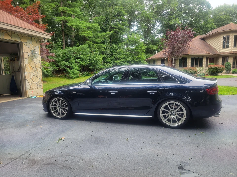 2011 Audi B8 S4 - Image 13 of 31