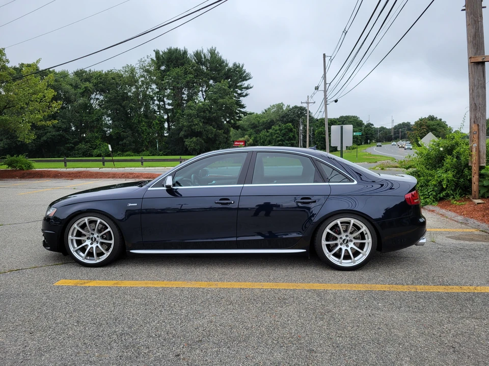 2011 Audi B8 S4 - Image 11 of 31