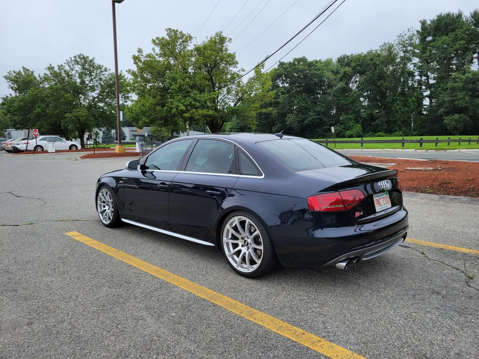 2011 Audi B8 S4 - Image 15 of 31