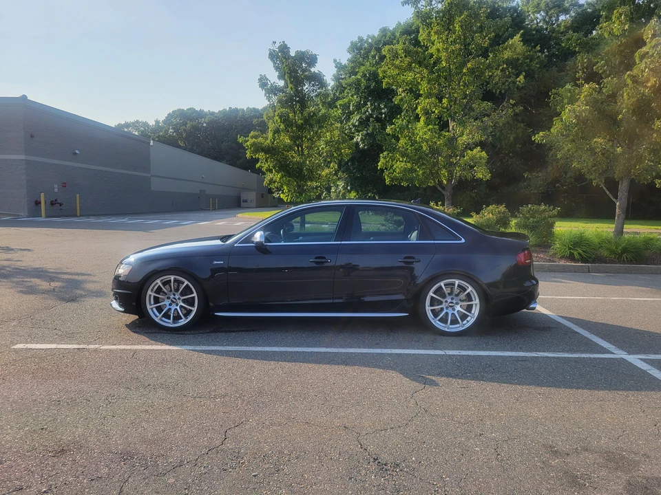 2011 Audi B8 S4 - Image 12 of 31