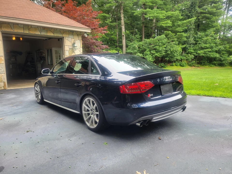 2011 Audi B8 S4 - Image 16 of 31
