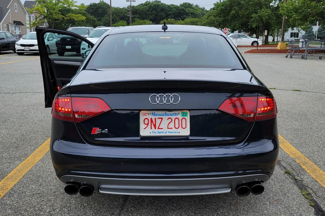 2011 Audi B8 S4 - Image 5 of 31