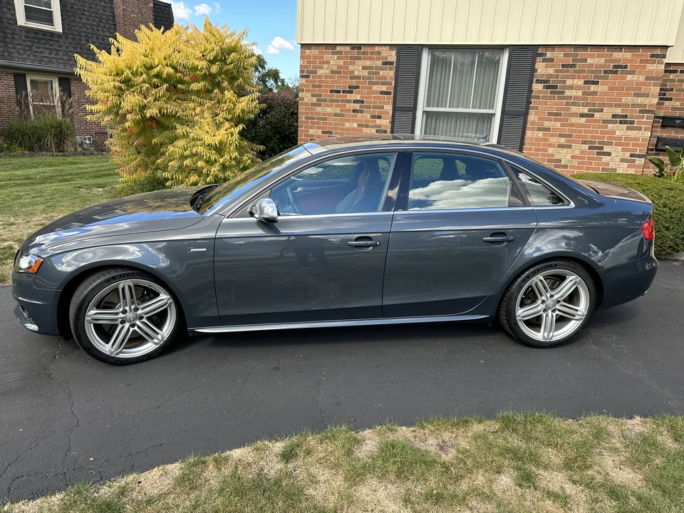 2011 Audi B8 S4 - Image 14 of 31
