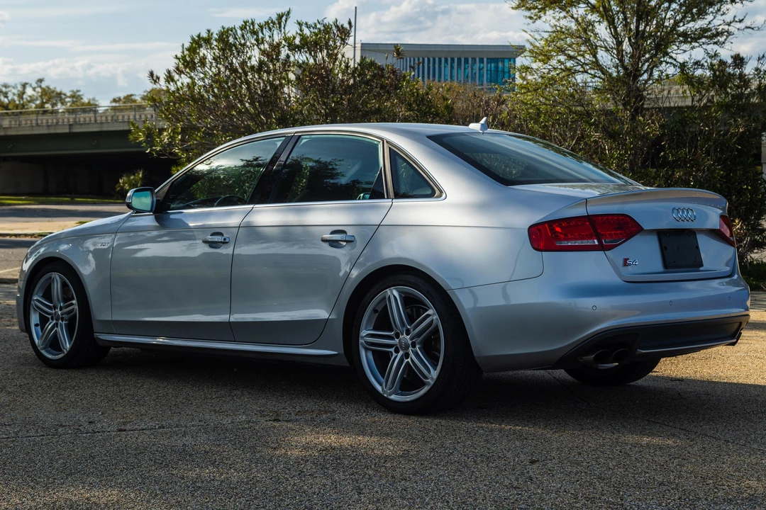 2011 Audi B8 S4 - Image 4 of 31