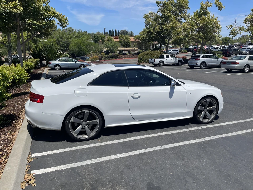 2011 Audi B8 S5 - Image 14 of 31