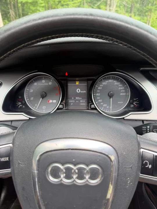 2011 Audi B8 S5 - Image 7 of 10
