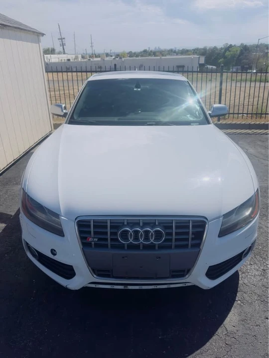 2011 Audi B8 S5 - Image 2 of 4